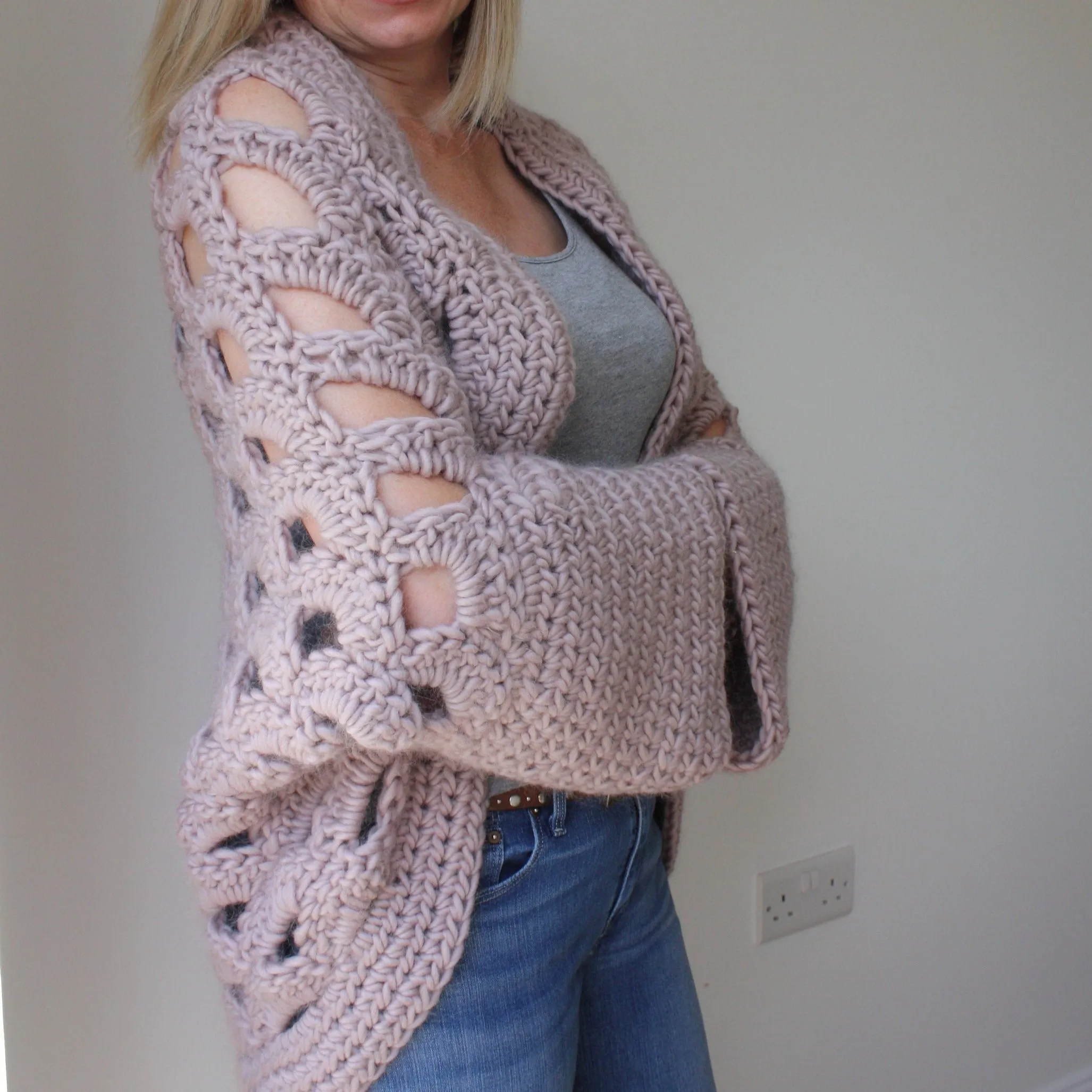 Easy Crochet Pattern - Chasing Rainbows Chunky Shrug