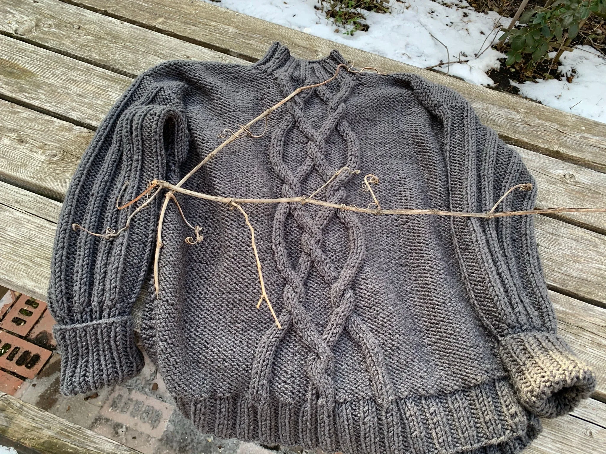 Hand Knit Men's Pullover