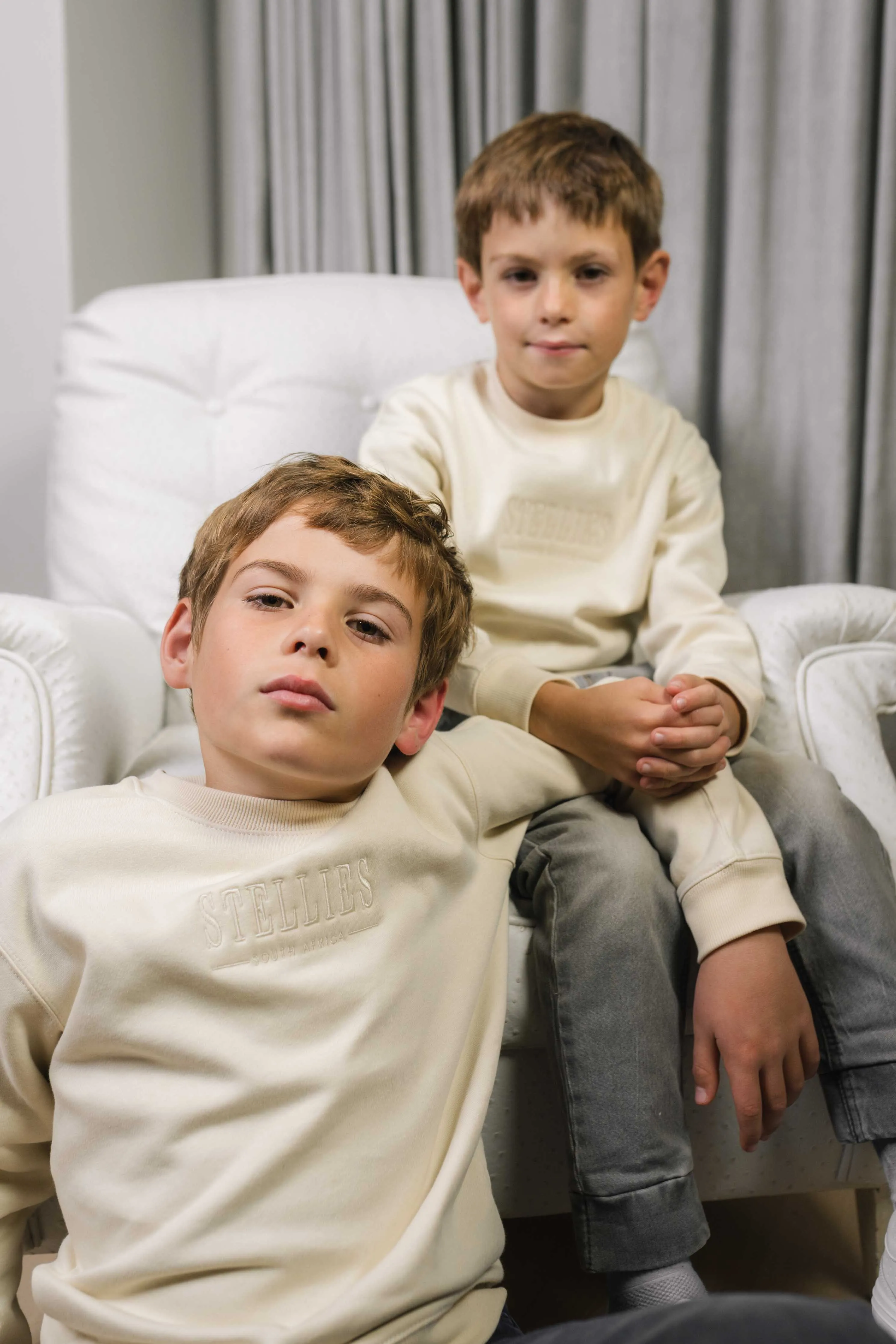 Kids Fleece Pullover in Crème