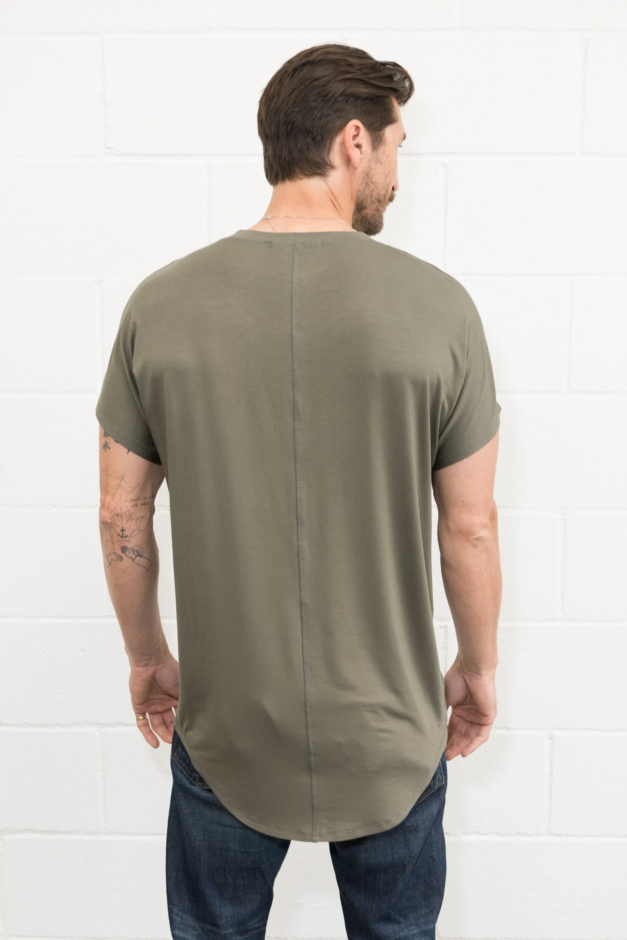 Men's Modal Center Stitch Curved Bottom Crew Neck Tee